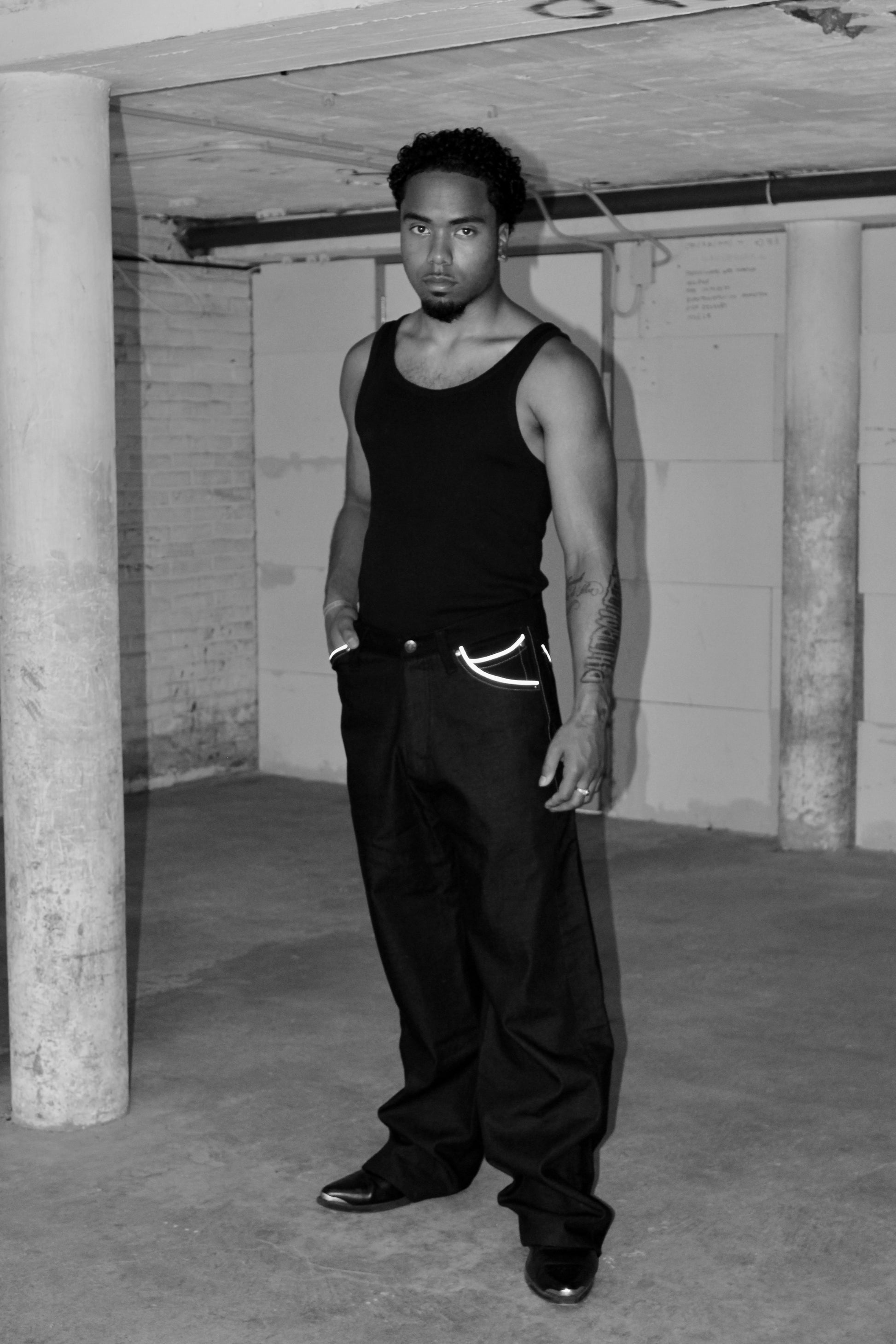 LM 1.0 SIGNATURE DENIM JEANS